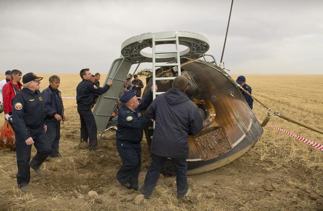NASA image: Expedition 24 Soyuz Landing