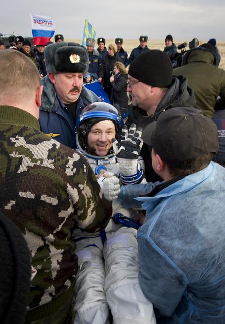 Expedition 25 Soyuz Landing