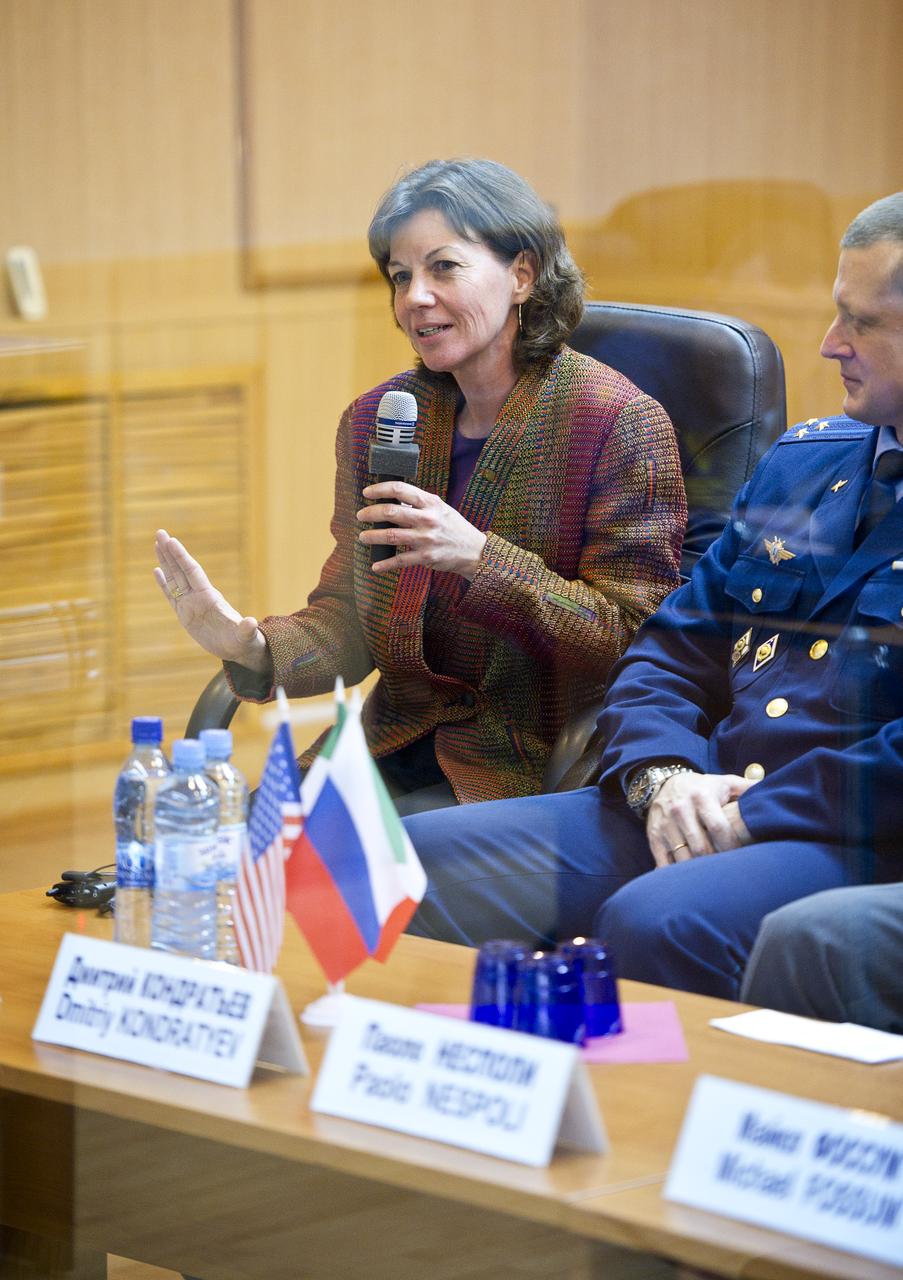 Catherine Coleman, Expedition 26 Flight Engineer, speaks at the State Commission meeting held at the Cosmonaut Hotel in Baikonur, Kazakhstan on Tuesday, Dec. 14, 2010. Photo Credit: (NASA/Carla Cioffi)