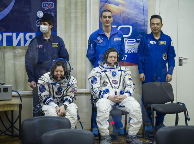 NASA image: Expedition 26 Prelaunch