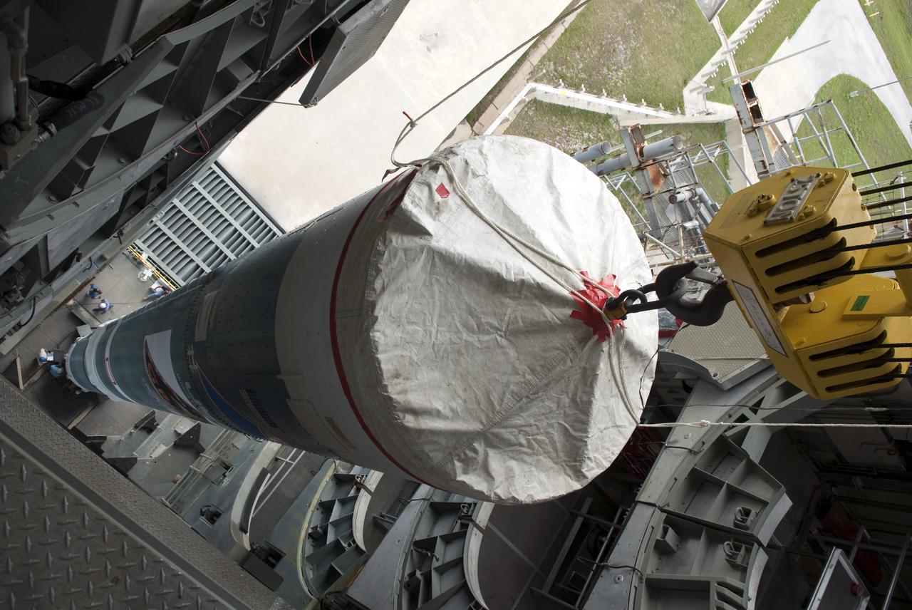 GRAIL - 1st Stage Booster Arrival & Erection