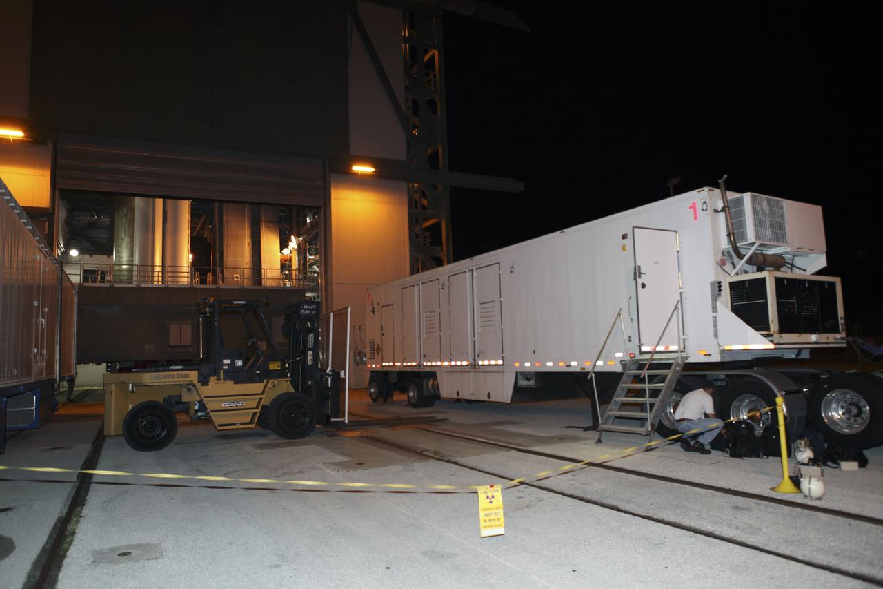 SPACE X MMRTG Offload and Lift for Insertion