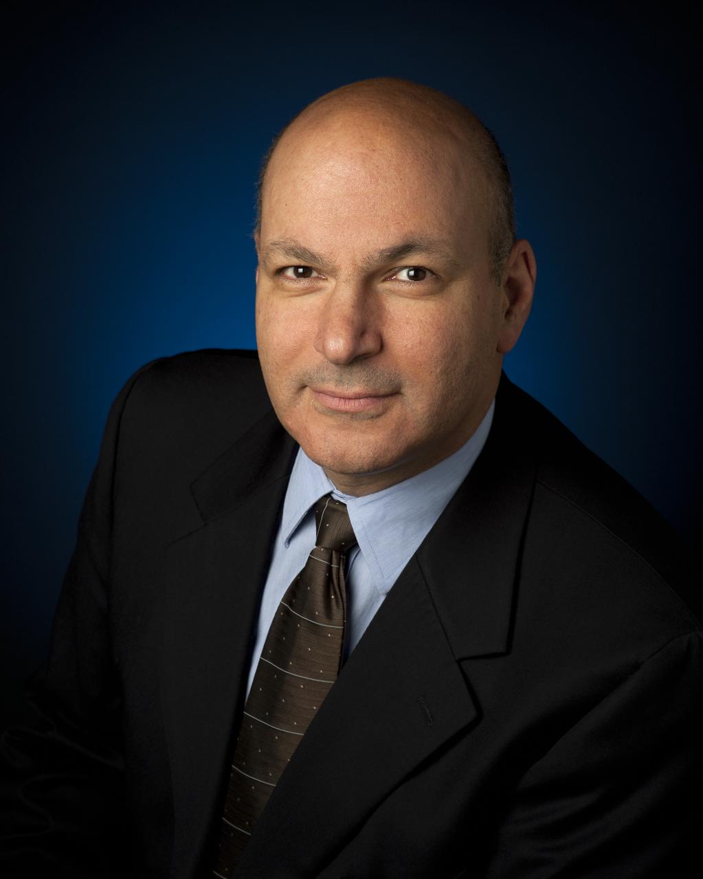 Official portrait, Waleed Abdalati, NASA Chief Scientist, NASA Headquarters, Thursday Jan. 6, 2011 in Washington.  Photo Credit: (NASA/Bill Ingalls)
