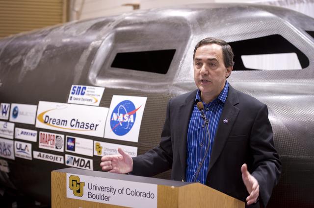NASA image: NASA Deputy Administrator Tours Sierra Nevada Space Systems' Dre