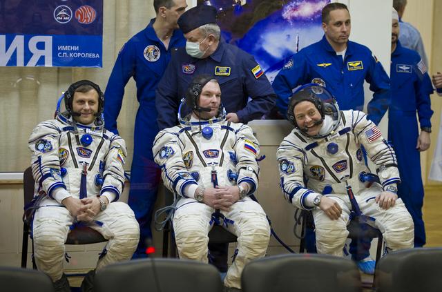 NASA image: Expedition 27 Prelaunch