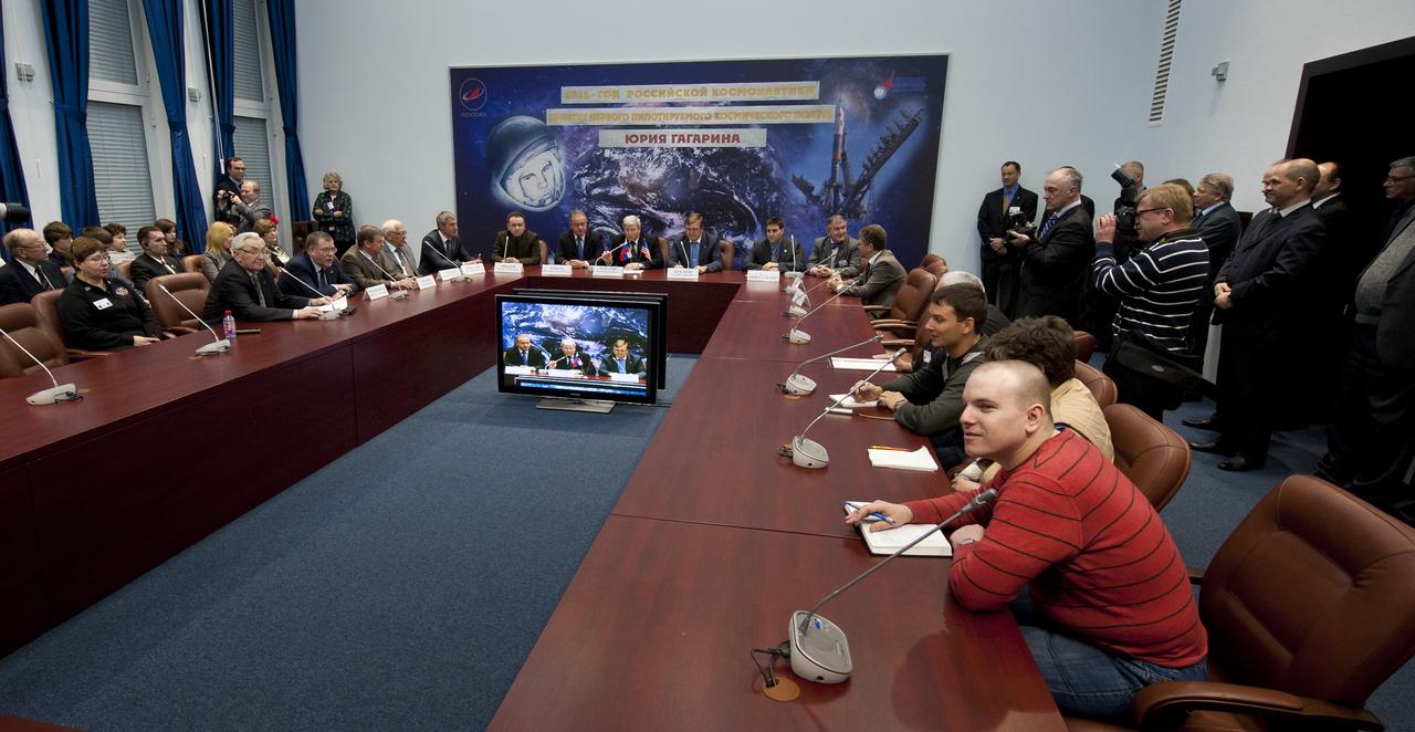 Top officials from the Russian Federal Space Agency and NASA hold a Soyuz post-docking press conference at the Russian Mission Control Center in Korolev, Russia on Thursday, April 7, 2011. The Soyuz TMA-21 docked to the International Space Station carrying Expedition 27 Soyuz Commander Alexander Samokutyaev, NASA Flight Engineer Ron Garan and Russian Flight Engineer Andrey Borisenko.  Photo Credit: (NASA/Carla Cioffi) 