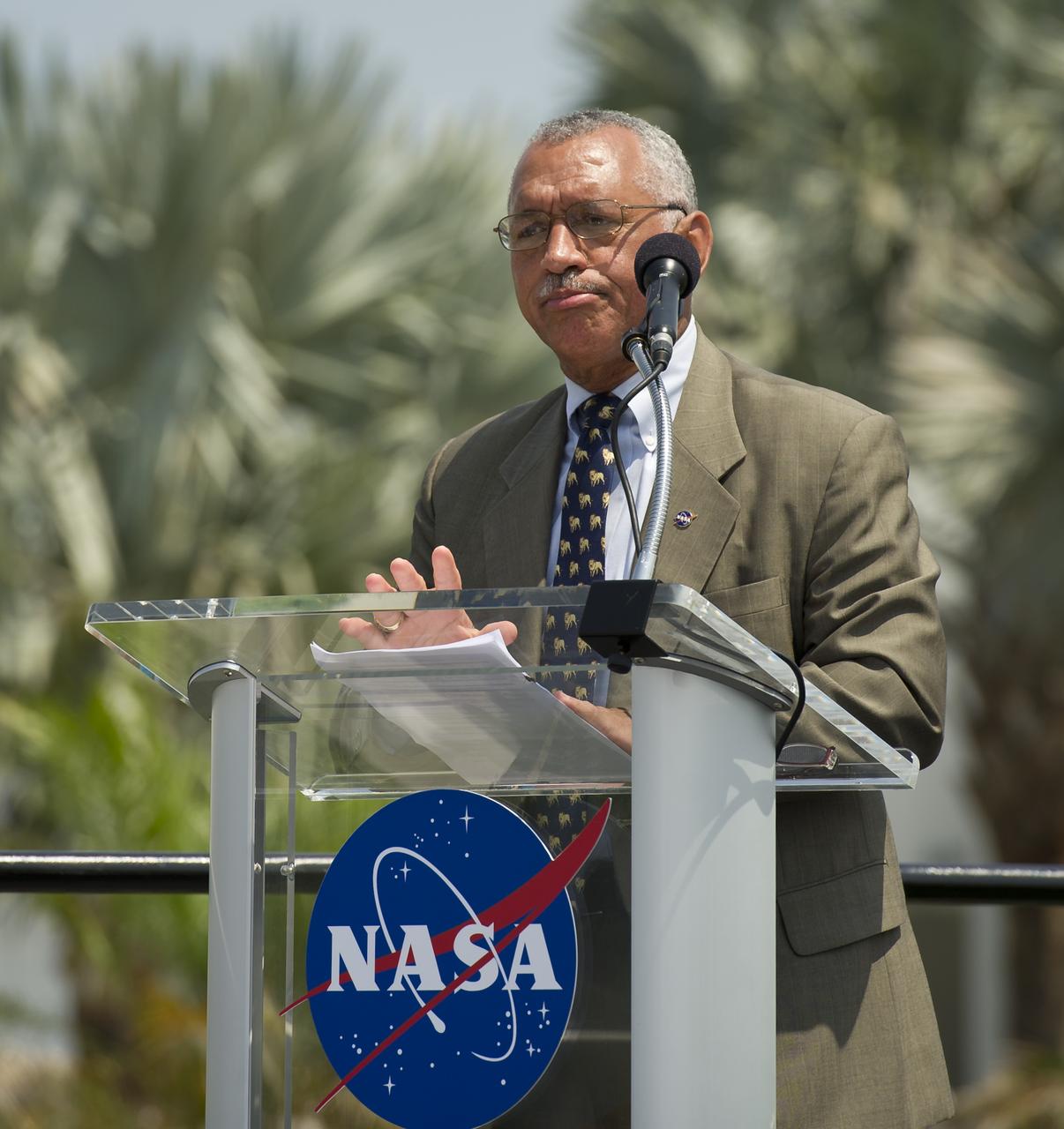 NASA Administrator Charles Boldin speaks during an unveiling ceremony of two USPS stamps that commemorate and celebrate 50 years of US Spaceflight and the MESSENGER program during an event, Wednesday, May 4, 2011 at the NASA Kennedy Space Center in Cape Canaveral, Fla.  One stamp commemorates NASA’s Project Mercury, America’s first manned spaceflight program, and NASA astronaut Alan Shepard’s historic flight on May 5, 1961, aboard spacecraft Freedom 7.  The other stamp draws attention to NASA’s unmanned MESSENGER mission, a scientific investigation of the planet Mercury. On March 17, 2011, MESSENGER became the first spacecraft to enter into orbit around Mercury. Photo Credit: (NASA/Bill Ingalls)