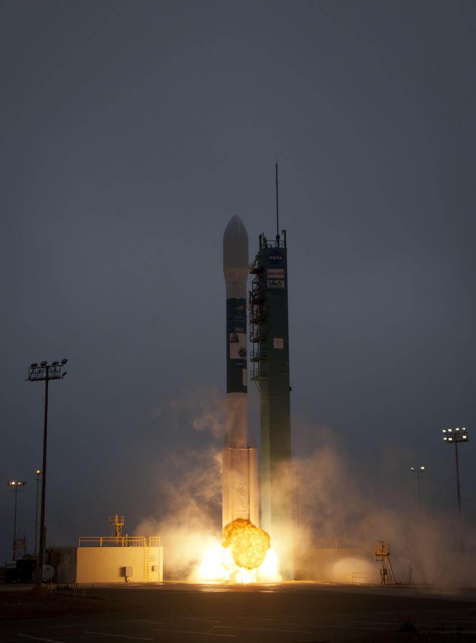 A Delta II rocket launches with the Aquarius/SAC-D spacecraft payload from Space Launch Complex 2 at Vandenberg Air Force Base, Calif. on Friday, June 10, 2011.   The joint U.S./Argentinian Aquarius/Satélite de Aplicaciones Científicas (SAC)-D mission will map the salinity at the ocean surface, information critical to improving our understanding of two major components of Earth's climate system: the water cycle and ocean circulation. Photo Credit: (NASA/Bill Ingalls)