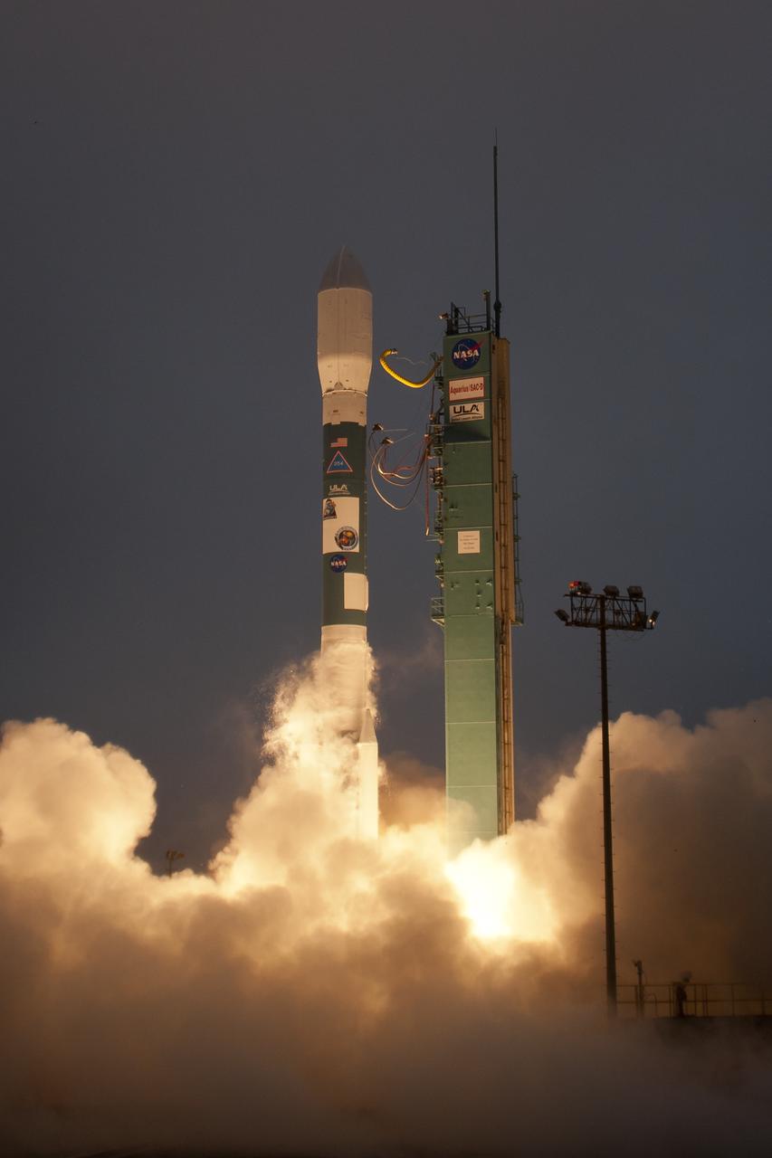 A Delta II rocket launches with the Aquarius/SAC-D spacecraft payload from Space Launch Complex 2 at Vandenberg Air Force Base, Calif. on Friday, June 10, 2011.   The joint U.S./Argentinian Aquarius/Satélite de Aplicaciones Científicas (SAC)-D mission will map the salinity at the ocean surface, information critical to improving our understanding of two major components of Earth's climate system: the water cycle and ocean circulation. Photo Credit: (NASA/Bill Ingalls)