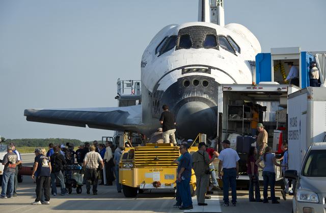 NASA image: STS-135 Atlantis Landing