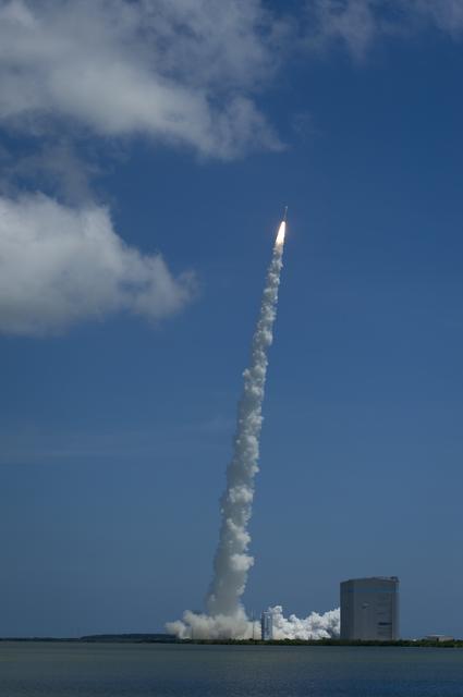 NASA image: Atlas V Rocket Launches with Juno Spacecraft