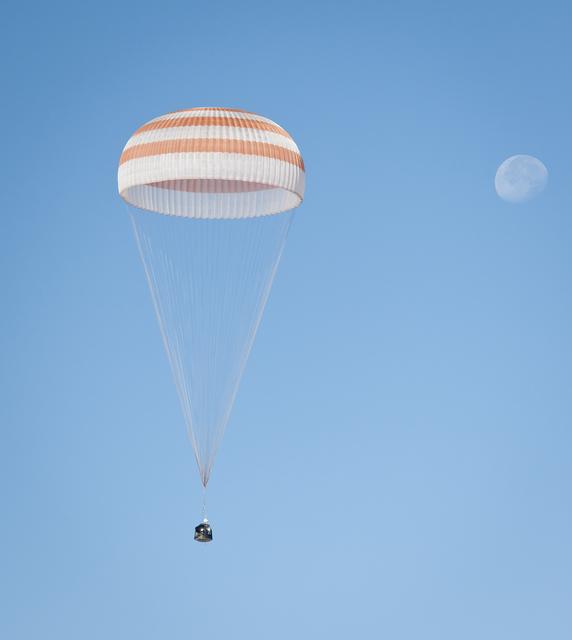 NASA image: Expedition 28 Landing