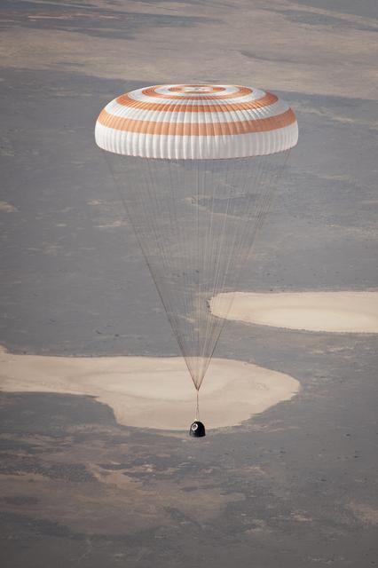NASA image: Expedition 28 Landing