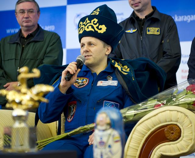 Expedition 28 Landing