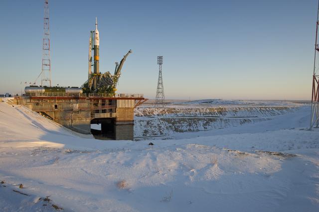NASA image: Expedition 30 Soyuz Rollout