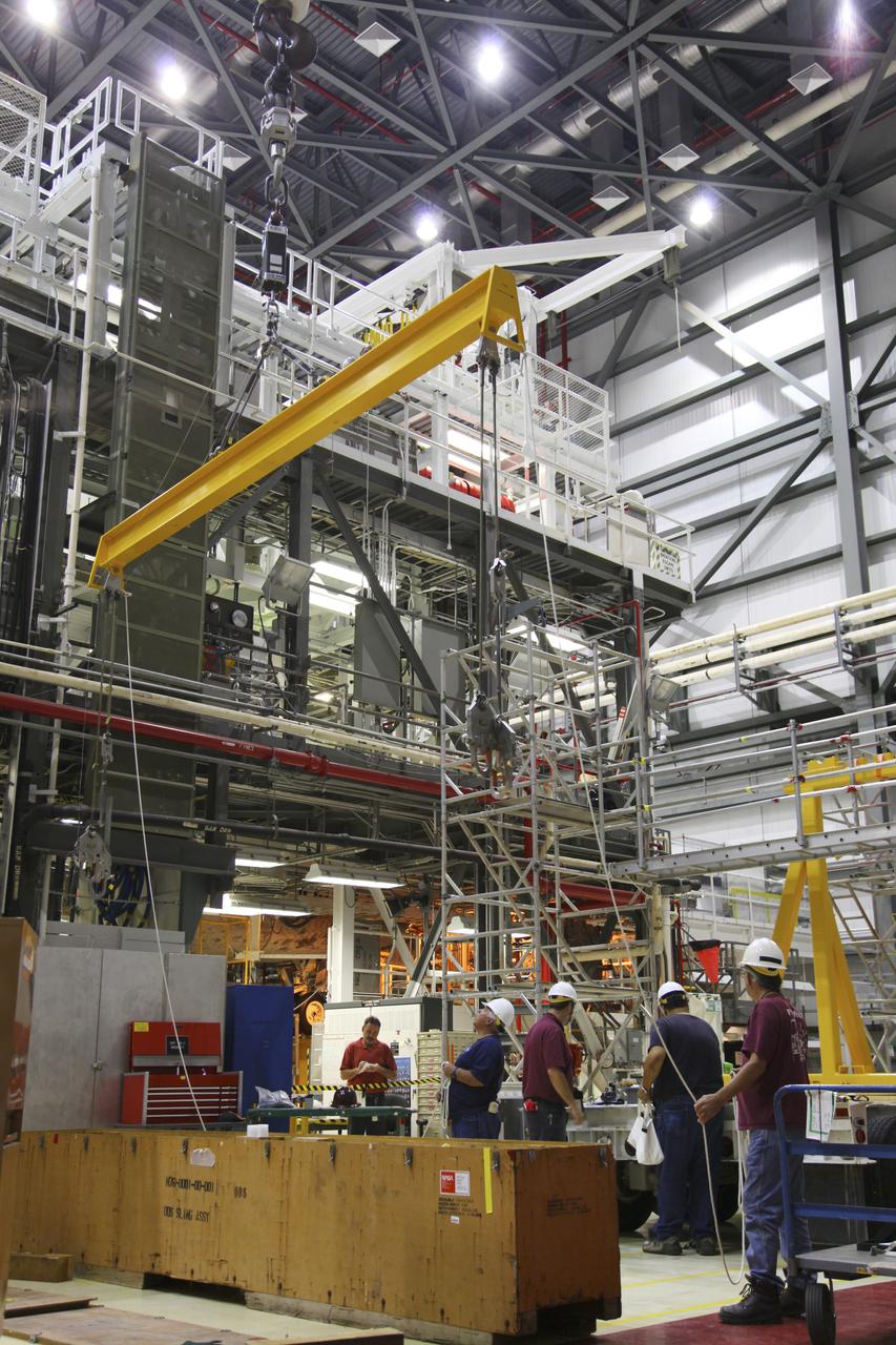 T&R Endeavour Airlock Removal