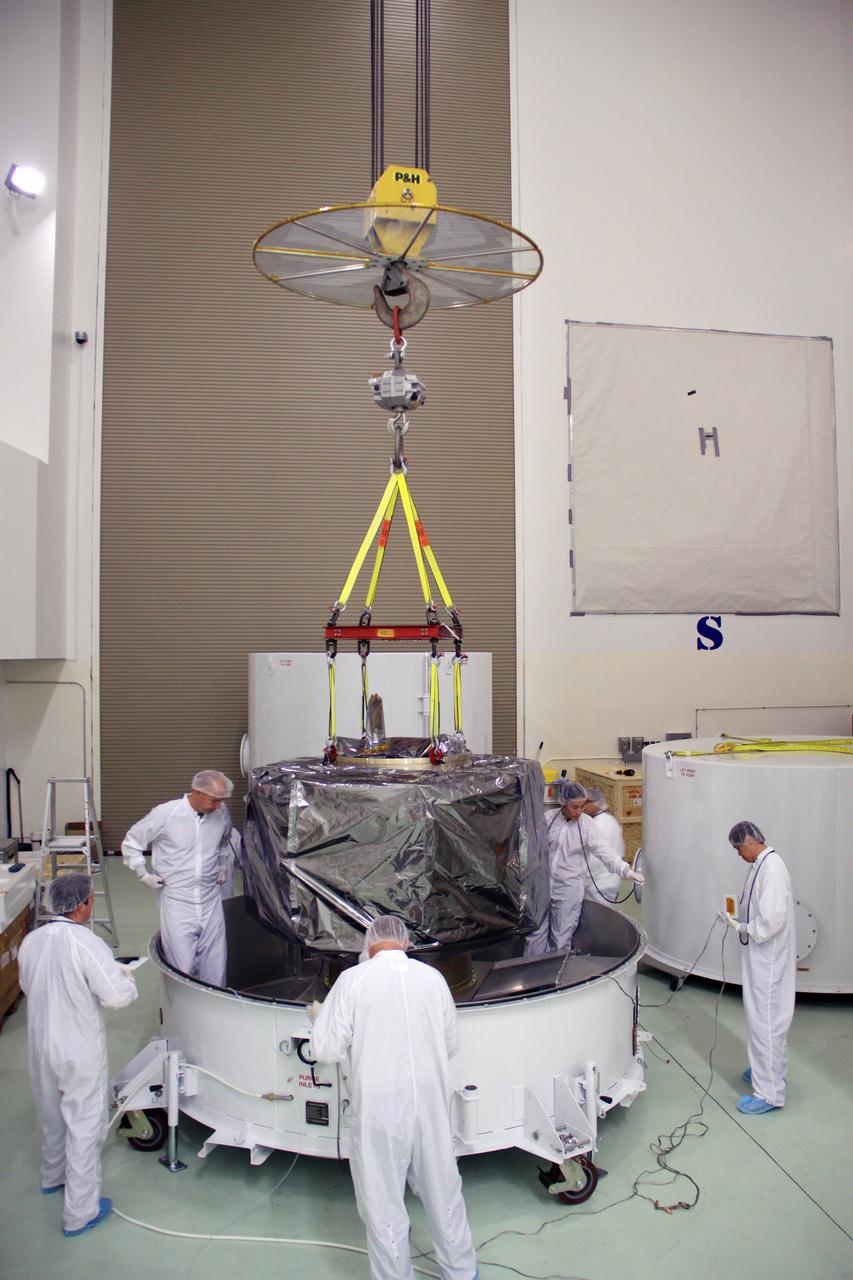 RBSP, B Canister removal, unbagging, into workstand, final solar panels into work stands