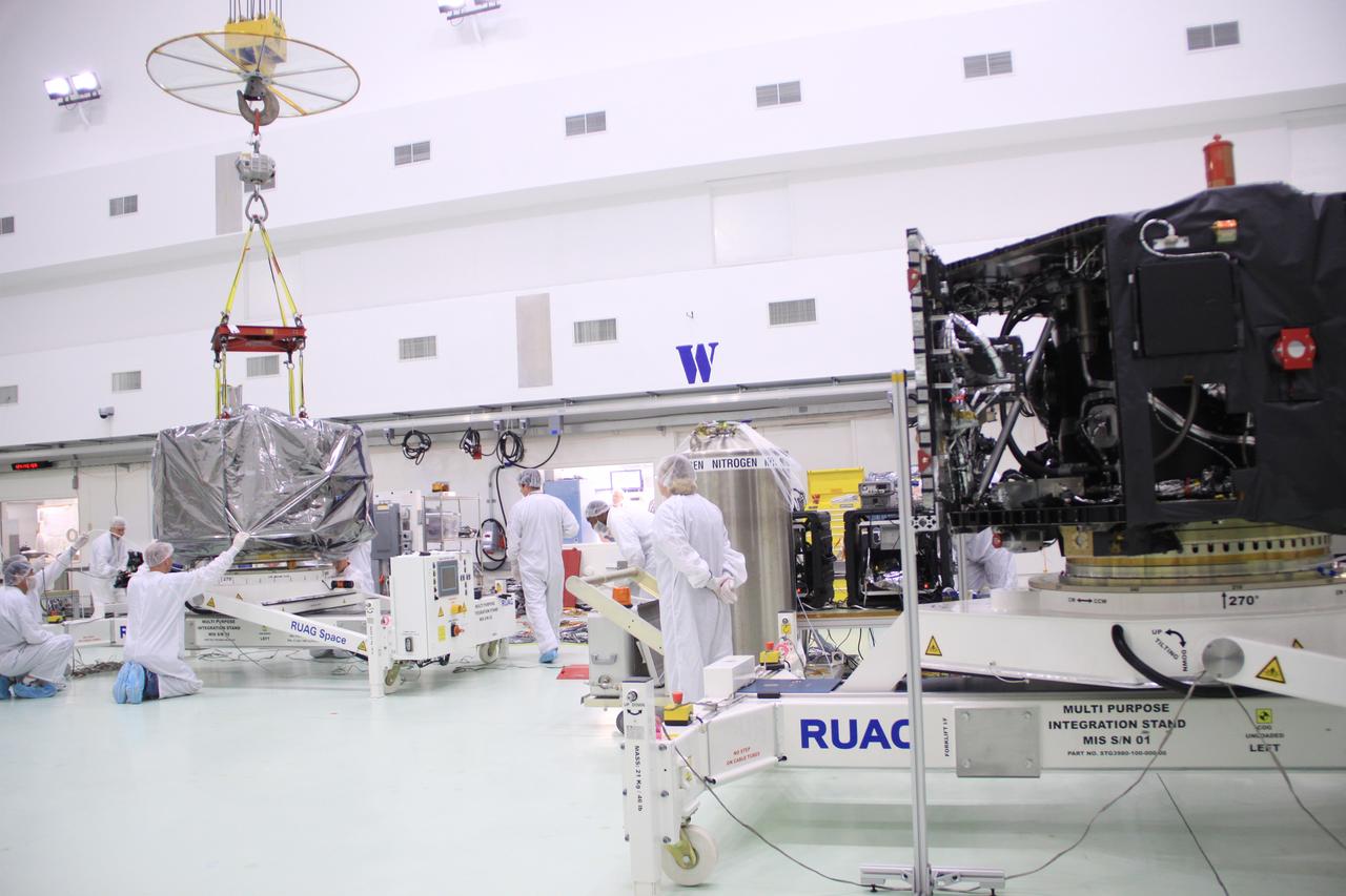 RBSP, B Canister removal, unbagging, into workstand, final solar panels into work stands