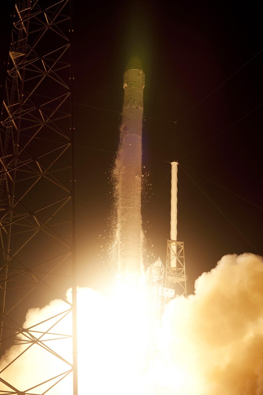 SpaceX Falcon 9/COTS 2 Launch, DD24-203