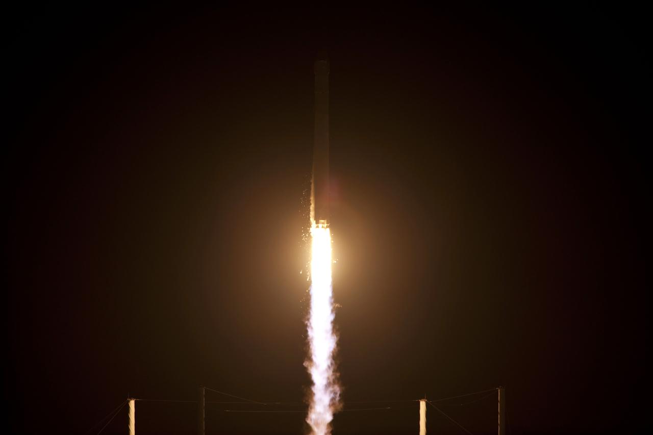SpaceX Falcon 9/COTS 2 Launch, DD026-203