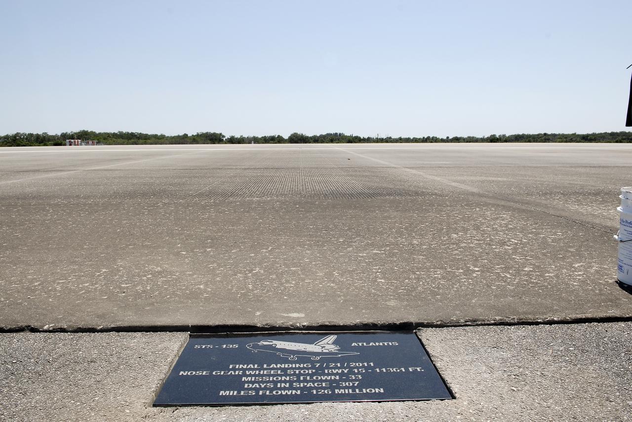 T&R - Wheel Stop Dedication Plaques