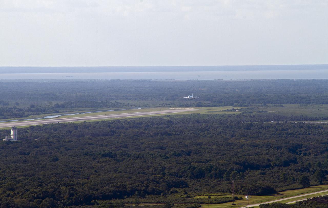 4980 - CAPE CANAVERAL, Fla. – The Shuttle Carrier Aircraft, or SCA, approaches the runway at NASA Kennedy Space Center’s Shuttle Landing Facility in Florida. The SCA touched down at 5:05 p.m. EDT to prepare for shuttle Endeavour’s ferry flight to the Los Angeles International Airport on Sept. 17. Photo credit: NASA_Chris Chamberland