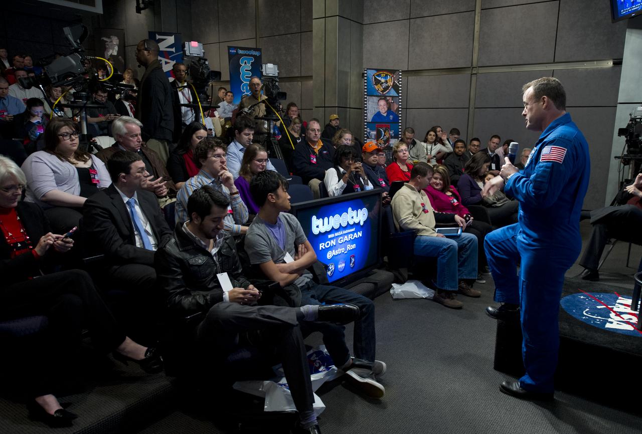 Astronaut Ron Garan, far right, discusses his experiences while living on the International Space Station as part of the Expedition 27 and 28 mission during a tweetup at NASA Headquarters in Washington, Tuesday, Feb. 14, 2012. Garan has logged more than 178 days in space and 27 hours and 3 minutes of EVA in four spacewalks. Photo Credit: (NASA/Carla Cioffi)