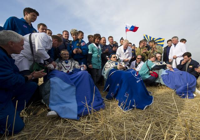 Expedition 30 Landing