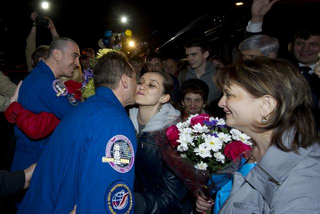 NASA image: Expedition 30 Landing