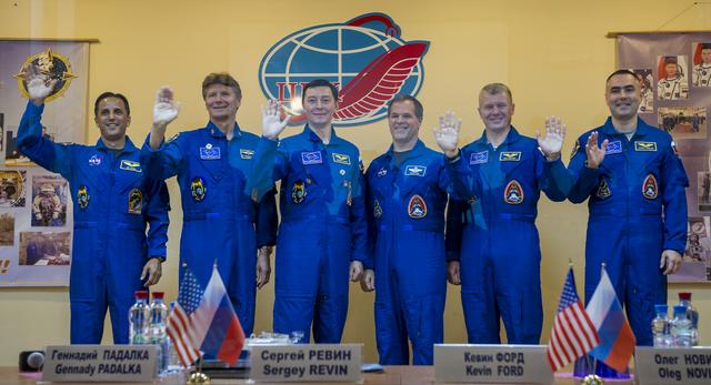 NASA image: Expedition 31 Crew Press Conference