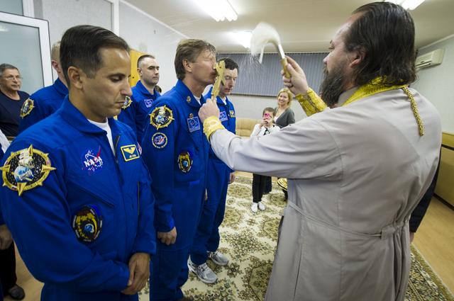 NASA image: Expedition 31 Crew Prepares For Launch