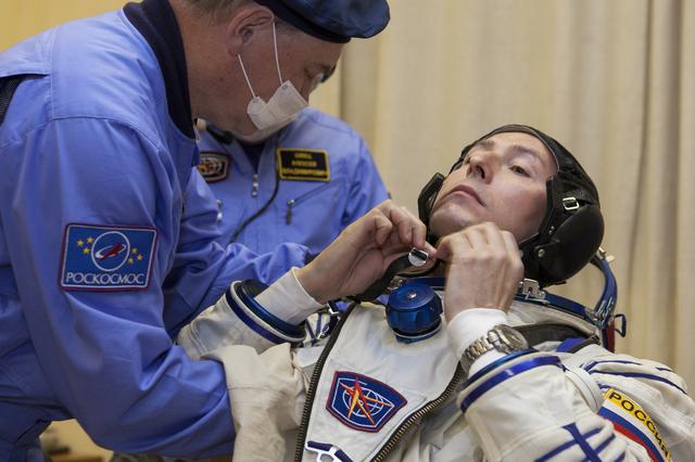 NASA image: Expedition 31 Crew Prepares For Launch