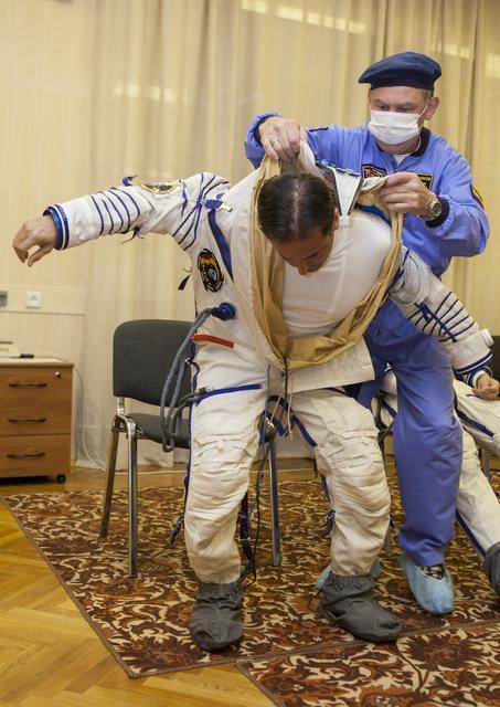 NASA image: Expedition 31 Crew Prepares For Launch