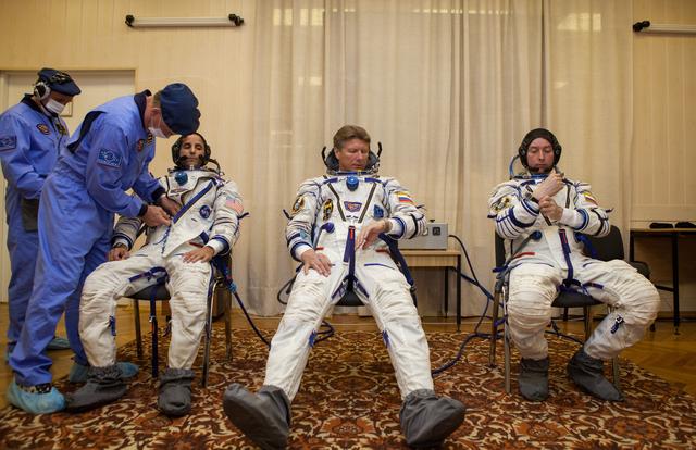 NASA image: Expedition 31 Crew Prepares For Launch