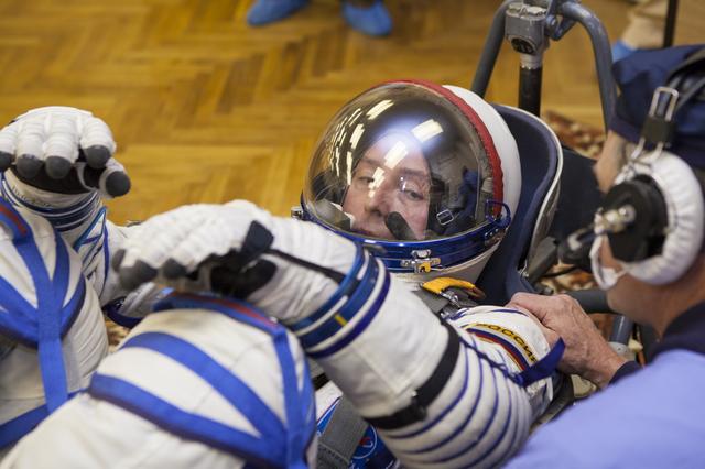 NASA image: Expedition 31 Crew Prepares For Launch