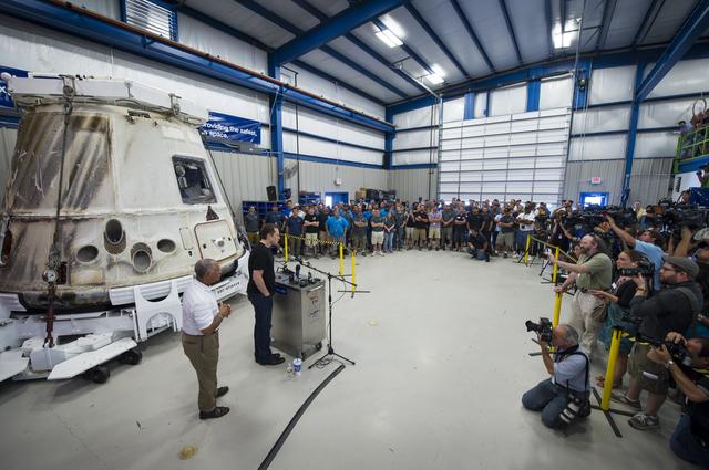 NASA image: SpaceX Dragon Cargo Transfer