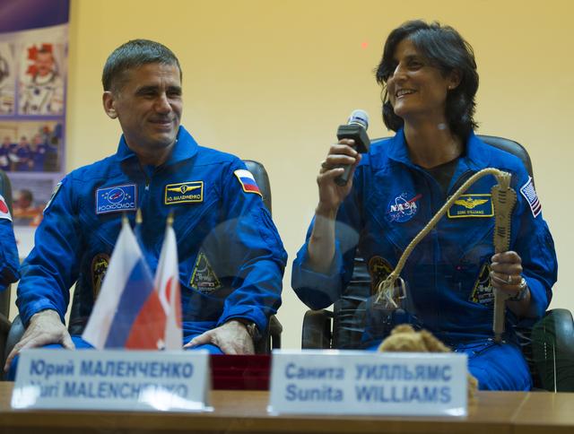 NASA image: Expedition 32 Press Conference
