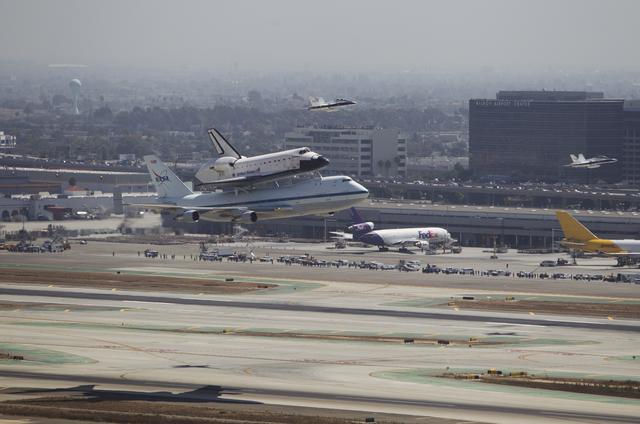NASA image: Endeavour Lands at LAX