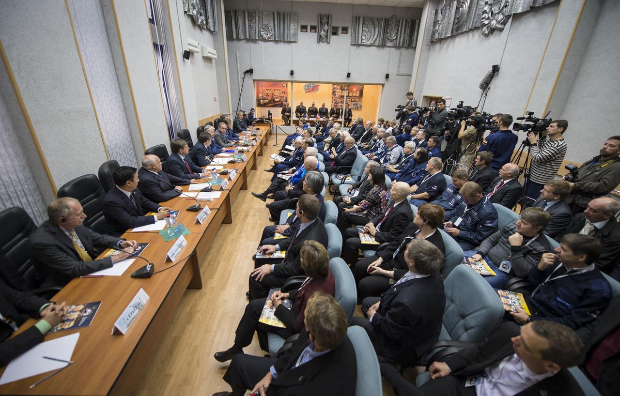 Members of the State Commission meet at the Cosmosnaut hotel to approve the Soyuz launch of Expedition 33/34 Flight Engineer Kevin Ford of NASA, Soyuz Commander Oleg Novitskiy and Flight Engineer Evgeny Tarelkin of ROSCOSMOS on Monday, Oct. 22, 2012 in Baikonur, Kazakhstan. Photo Credit: (NASA/Bill Ingalls)