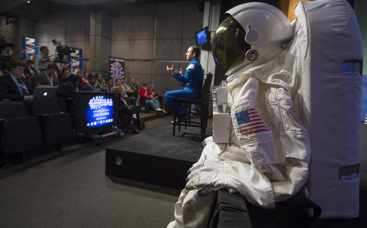 NASA astronaut Joe Acaba speaks at a behind-the-scenes NASA Social at NASA Headquarters on Tuesday, Dec. 4, 2012 in Washington. Acaba launched to the International Space Station on a Russian Soyuz spacecraft May 15, 2012, spending 123 days aboard as a flight engineer of the Expedition 31 and 32 crews. He recently returned to Earth on Sept. 17 after four months in low earth orbit. Photo Credit: (NASA/Carla Cioffi)