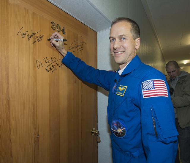 NASA image: Expedition 34 Preflight