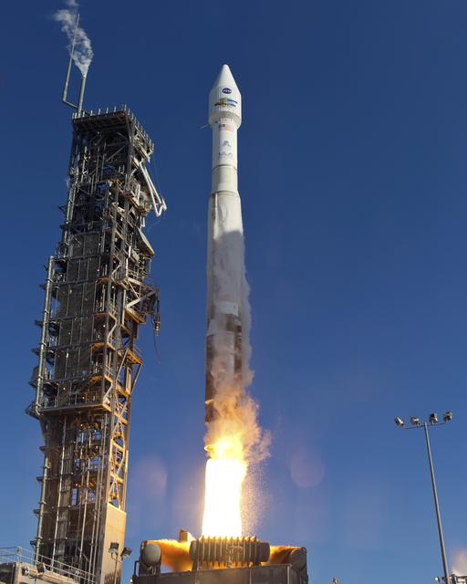 NASA image: Launch of Atlas V LDCM, from Vandenberg AFB, California