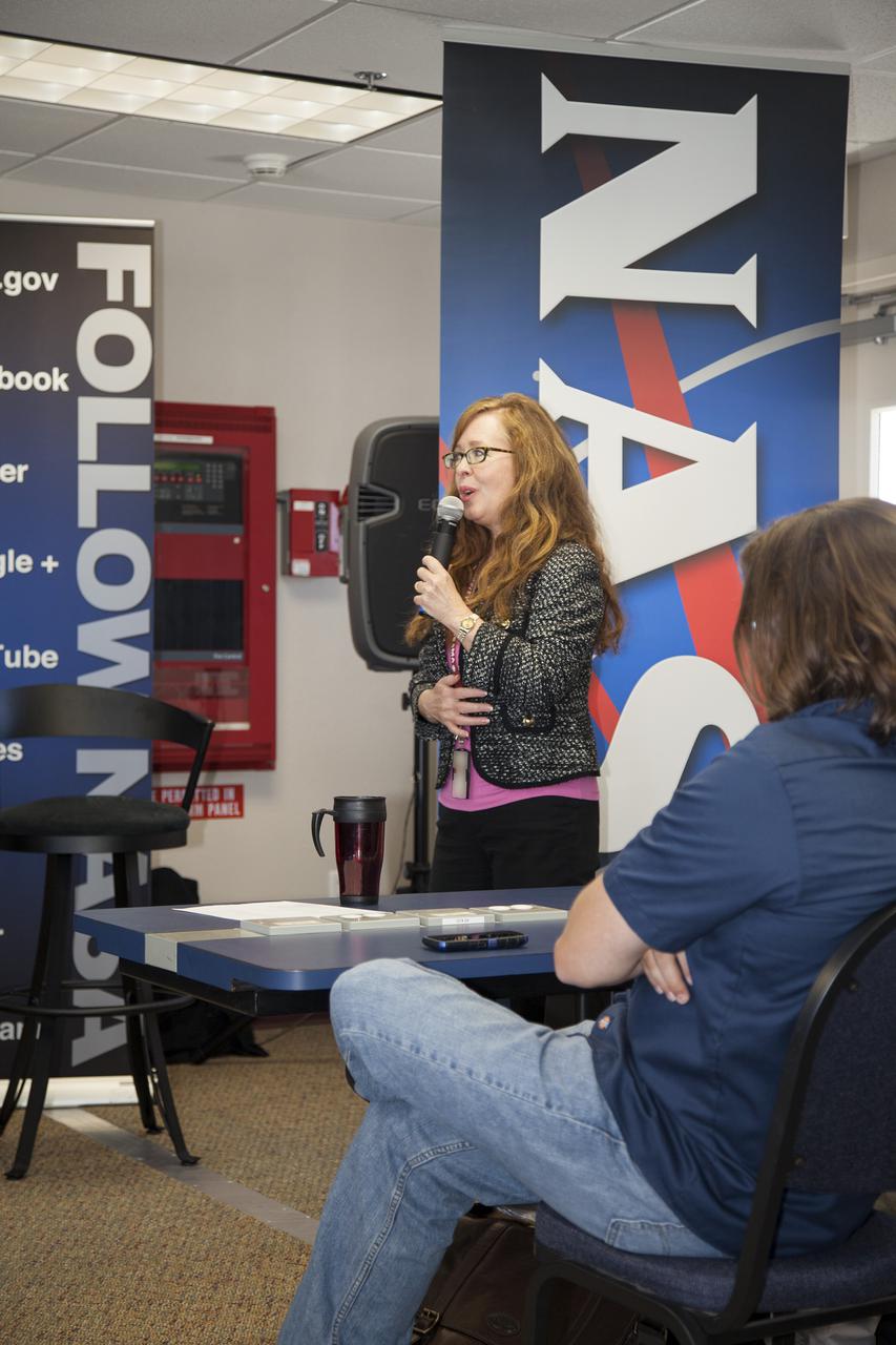 CAPE CANAVERAL, Fla. - At NASA Kennedy Space Center’s Press Site annex building in Florida, Public Affairs Director Lisa Malone speaks to NASA Social media followers about the SpaceX 2 Commercial Resupply Mission to the International Space Station and how Kennedy’s News Center supports prelaunch and launch activities.  Liftoff of the SpaceX Falcon 9 rocket and Dragon spacecraft is planned for March 1, 2013, at 10:10 a.m. EST, from Space Launch Complex-40 at Cape Canaveral Air Force Station, Fla. Dragon will be making its third trip to the space station. It will carry supplies and experiments to the orbiting laboratory. The mission is the second of 12 SpaceX flights contracted by NASA to resupply the space station. For more information, visit http:__www.nasa.gov_mission_pages_station_structure_launch_spacex2-feature.html Photo credit: NASA_Frankie Martin