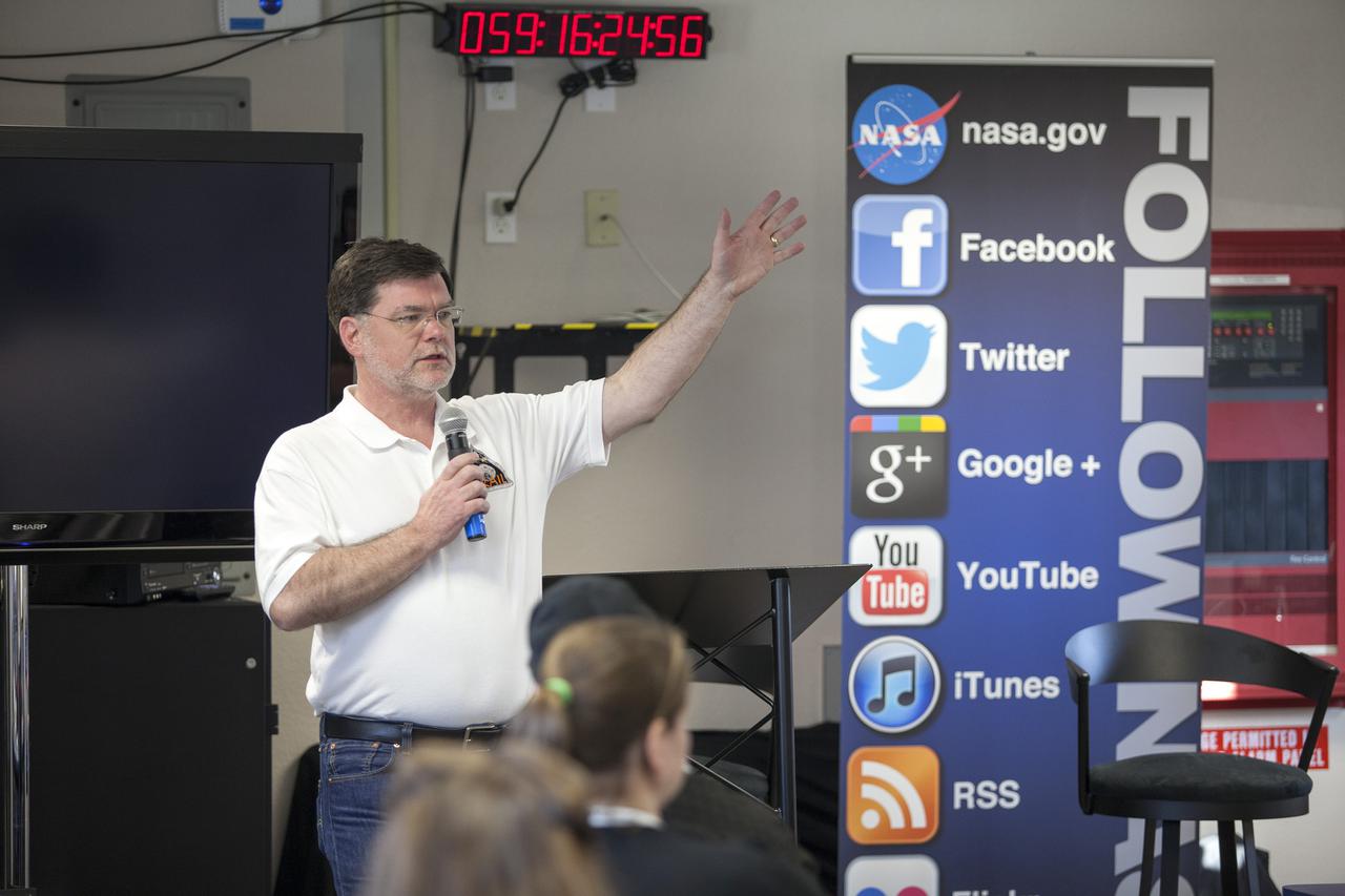 CAPE CANAVERAL, Fla. -- NASA Deputy Chief Technologist James Adams speaks to some of the agency's social media followers during two days of presentations on the launch of SpaceX-2. The social media participants gathered at the Florida spaceport on Feb. 28 and March 1, to hear from key leaders who updated the space agency's current efforts. Photo credit: NASA_Frankie Martin