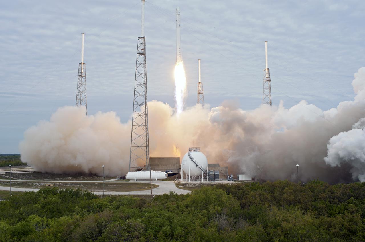 CAPE CANAVERAL, Fla. -- A Space Exploration Technologies, or SpaceX, Falcon 9 rocket lifts off Space Launch Complex 40 on Cape Canaveral Air Force Station in Florida at 10:10 a.m. EST, carrying a Dragon capsule filled with cargo. The SpaceX Dragon capsule is making its third trip to the International Space Station, following a demonstration flight in May 2012 and the first resupply mission in October 2012. The SpaceX-2 mission is the second of 12 SpaceX flights contracted by NASA to resupply the orbiting laboratory. For more information, visit http:__www.nasa.gov_mission_pages_station_structure_launch_spacex2-feature.html Photo credit: NASA_Tony Gray and Robert Murray