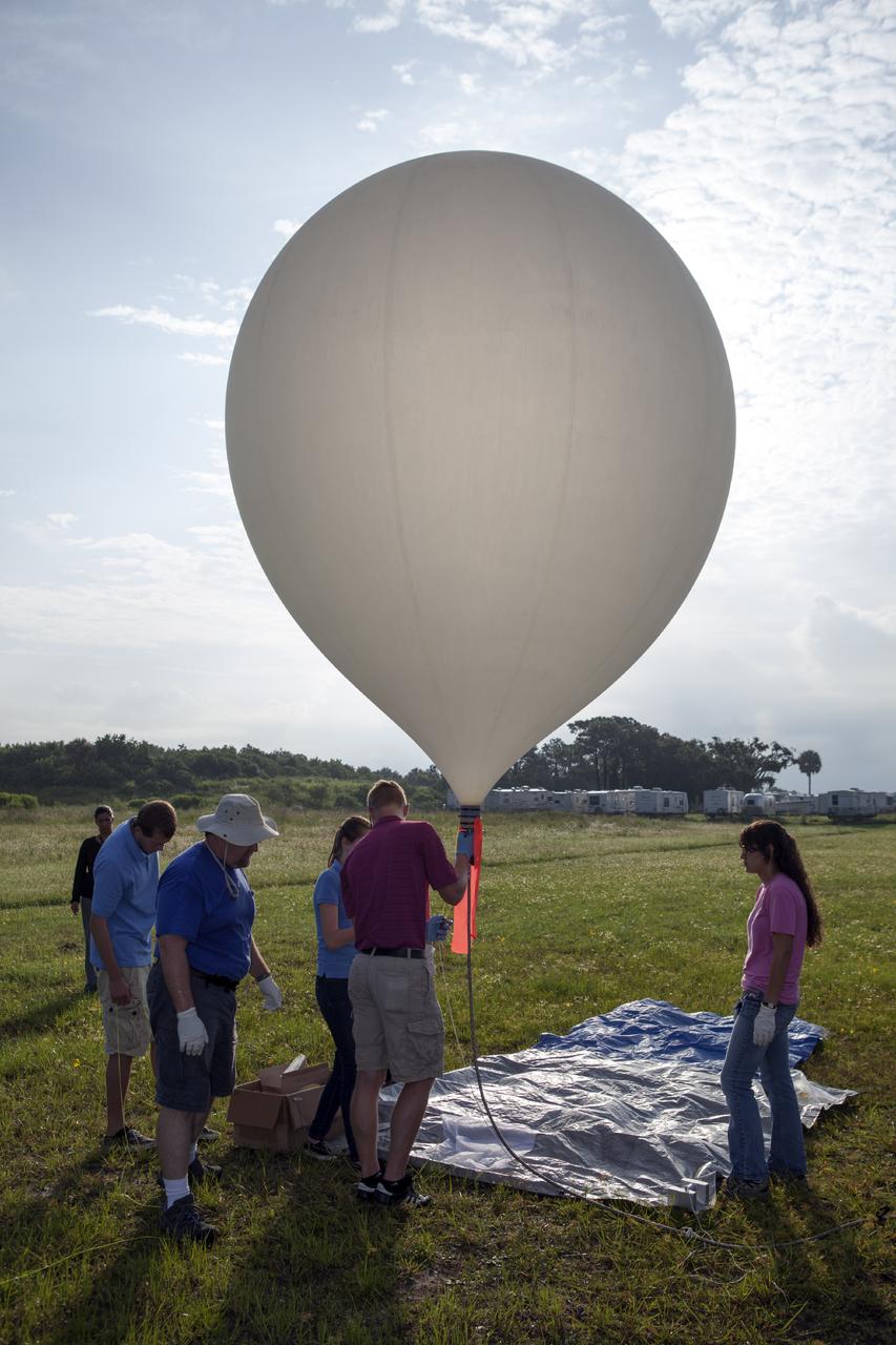 Rocket University - Balloon Launch at KARS 1