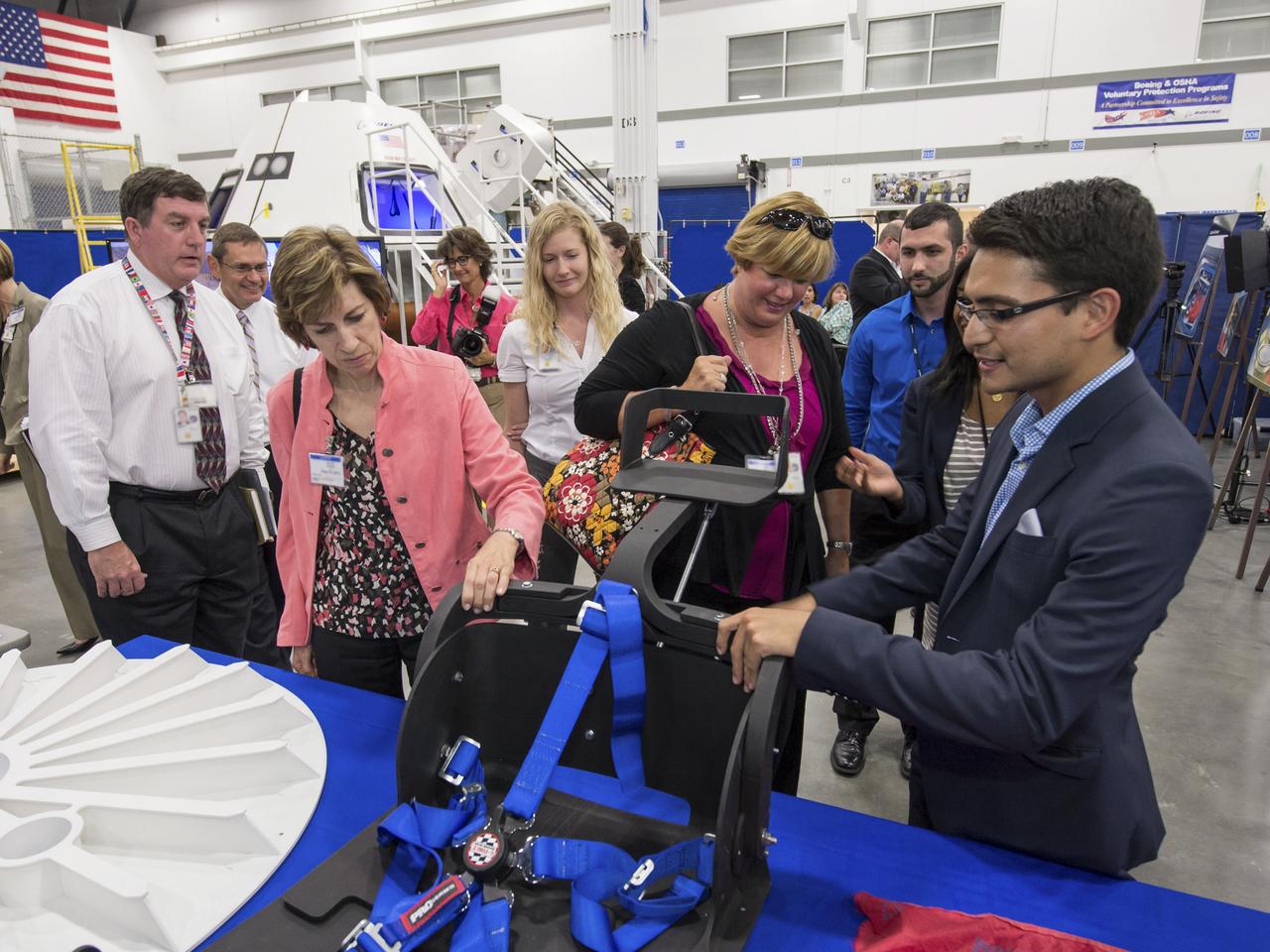 Date: 08-19-13 Location: Boeing Houston Facility Subject: NASA Administrator Charlie Bolden visiting the Boeing CST-100 facility Photographer: James Blair/NASA