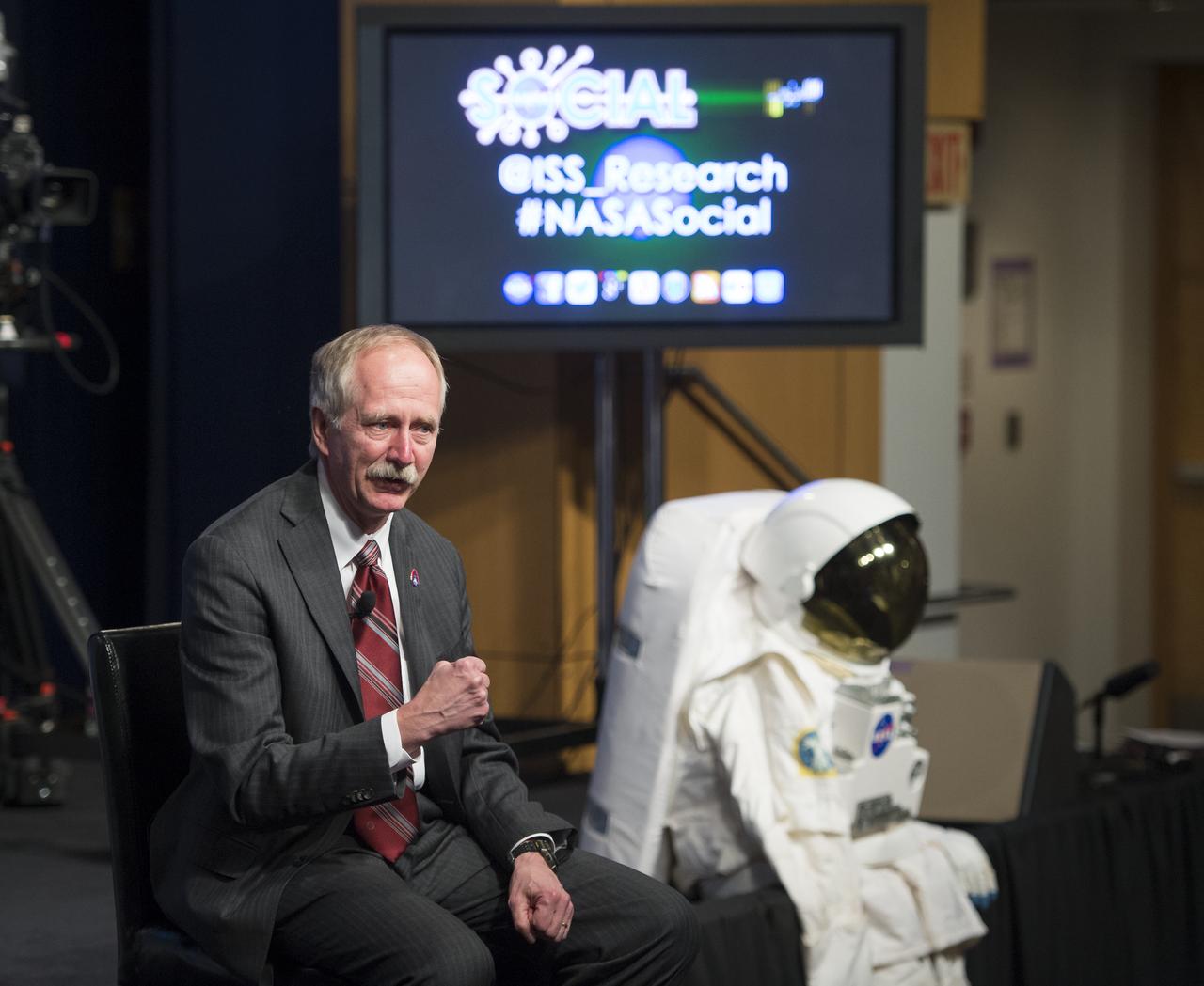 William Gerstenmaier, Associate Administrator Human Exploration and Operations, speaks at a NASA Social on Science on the International Space Station at NASA Headquarters, Wednesday, Feb. 20, 2013 in Washington.  Photo Credit: (NASA/Carla Cioffi)