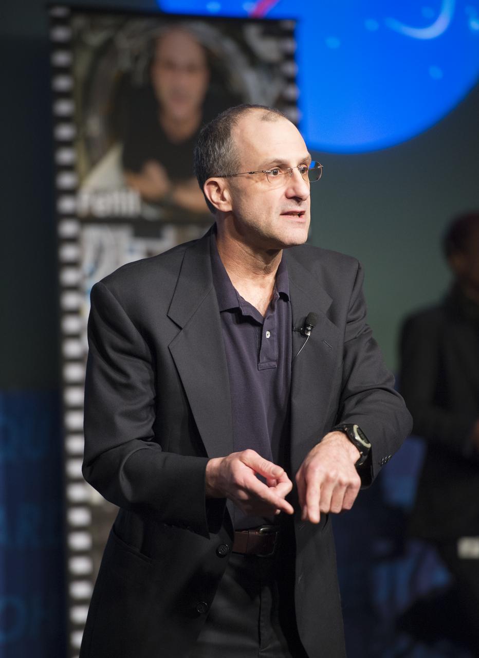 NASA Astronaut Don Pettit, speaks about his experience onboard the International Space Station at a NASA Social exploring science on the ISS at NASA Headquarters, Wednesday, Feb. 20, 2013 in Washington. Photo Credit: (NASA/Carla Cioffi)