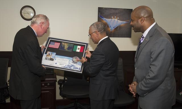 NASA image: Mexican Space Agency and NASA Agreement